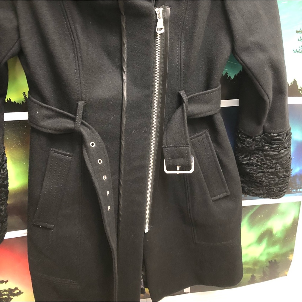 Black Guess jacket size small 3/4 length.